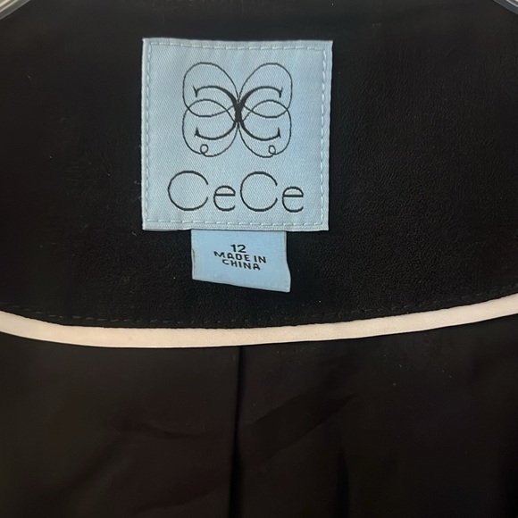 CeCe black blazer jacket with clasp scalloped design long sleeve SZ 12 workwear - Picture 4 of 16